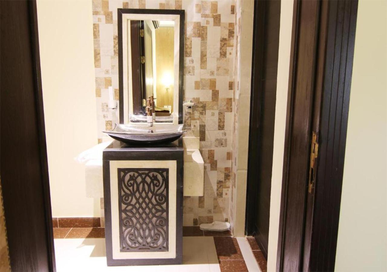 هذا منزلى الحمراء Riadh Exterior foto